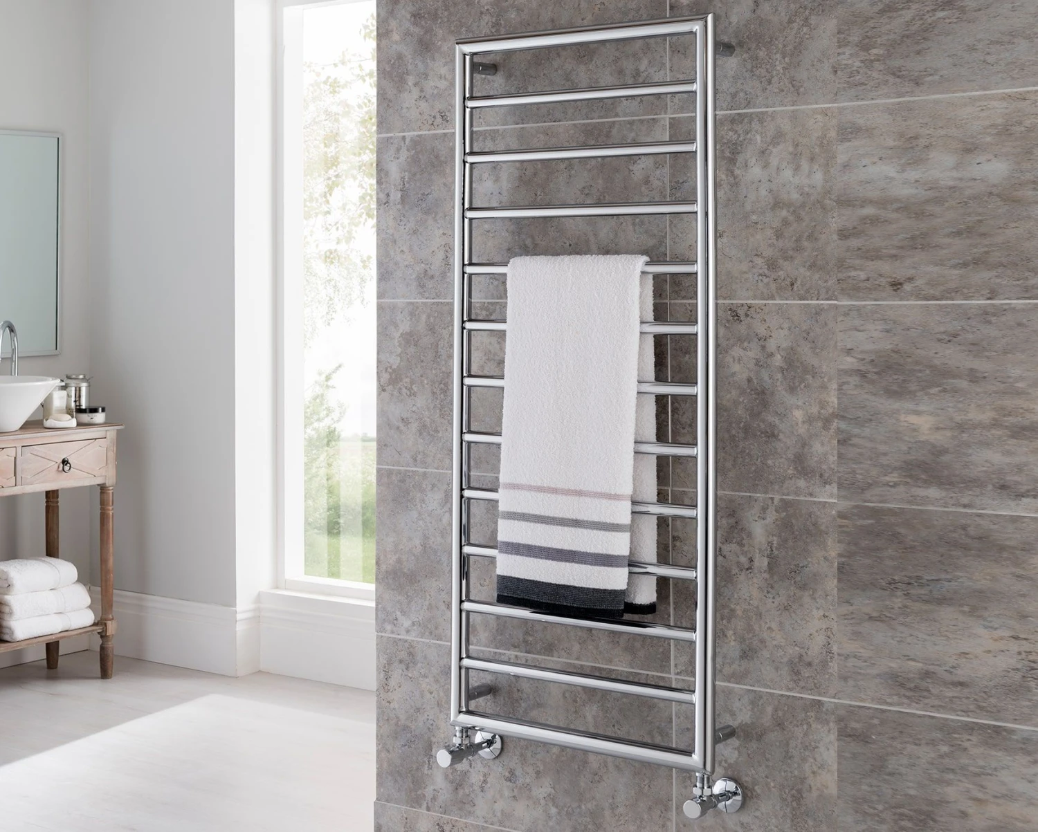 Vogue Smooth Towel Rail 800mm X 500mm Chrome 2 Vogue Smooth Towel Rail 800mm X 500mm Chrome - Image 2