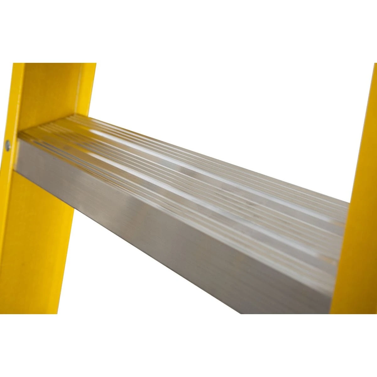 Youngman Catwalk S400 Heavy Trade Step 6 Tread - 527446 3 Youngman Catwalk S400 Heavy Trade Step 6 Tread - 527446 - Image 3