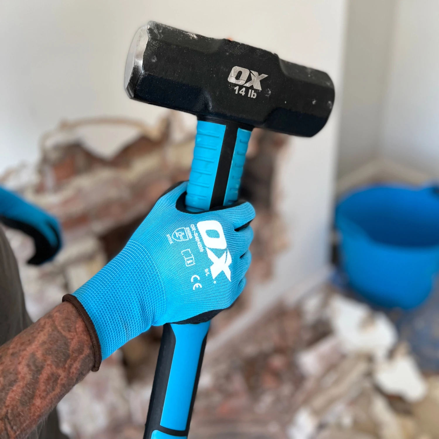 OX Trade Fibreglass Handle Sledgehammer 14lb (6.3kg) OX-T081514 4 OX Trade Fibreglass Handle Sledgehammer 14lb (6.3kg) OX-T081514 - Image 4
