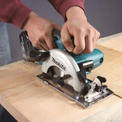 Makita Cordless Circular Saw LXT Body Only 18V 136mm - DSS501Z 10 Makita Cordless Circular Saw LXT Body Only 18V 136mm - DSS501Z -Home Furnishings Store tpom148 5 makita circular saw 18v 136mm lxt body only dss501z scaled